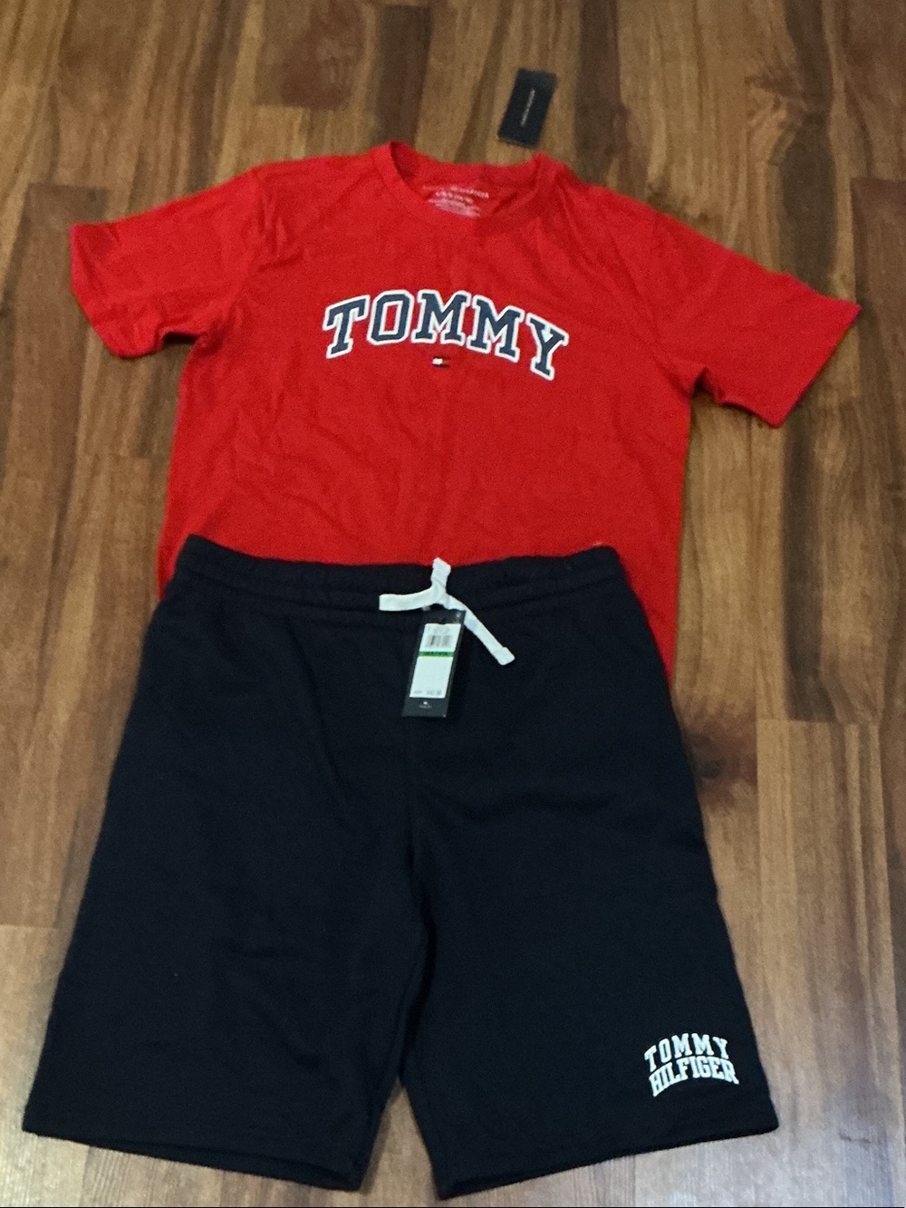 Tommy Hilfiger Red Logo Tee with Black Shorts outfit Set sz 14 16 nwt